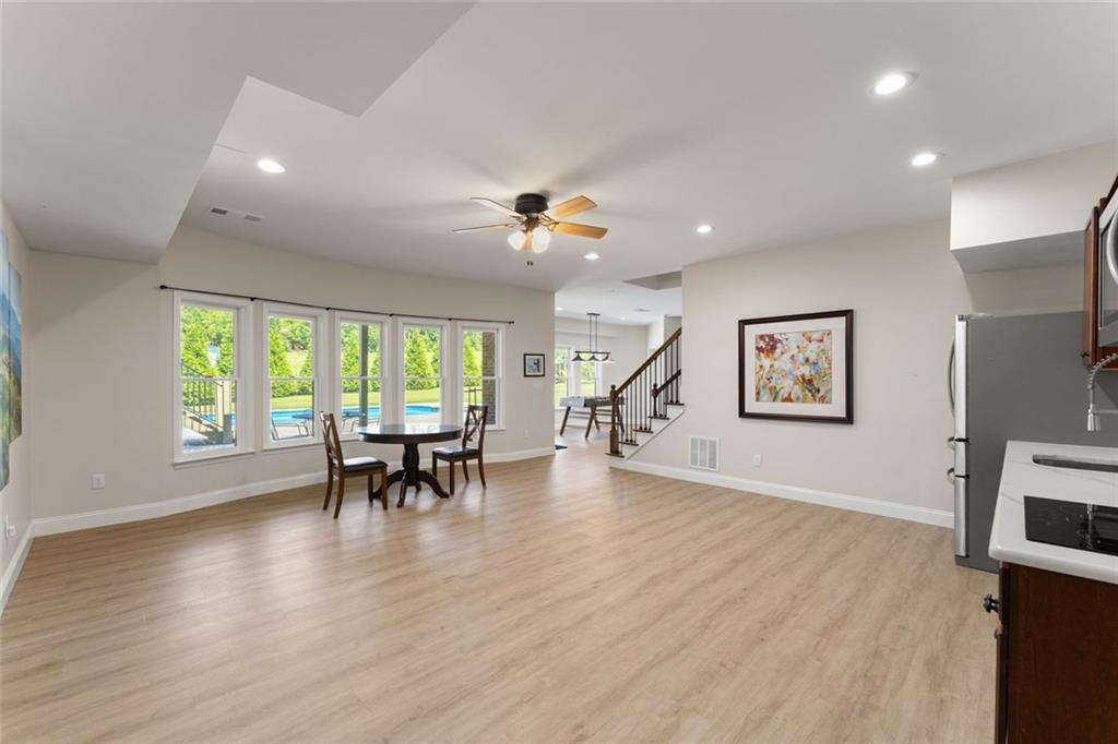 6077 Green Tree Lane