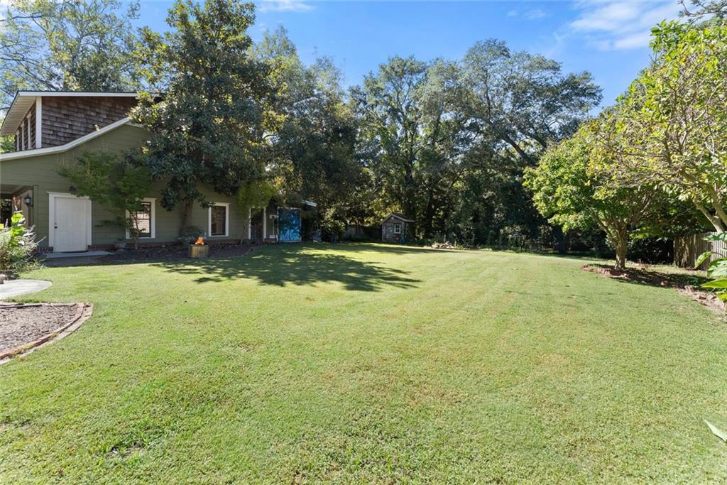 1071 Green Street Circle