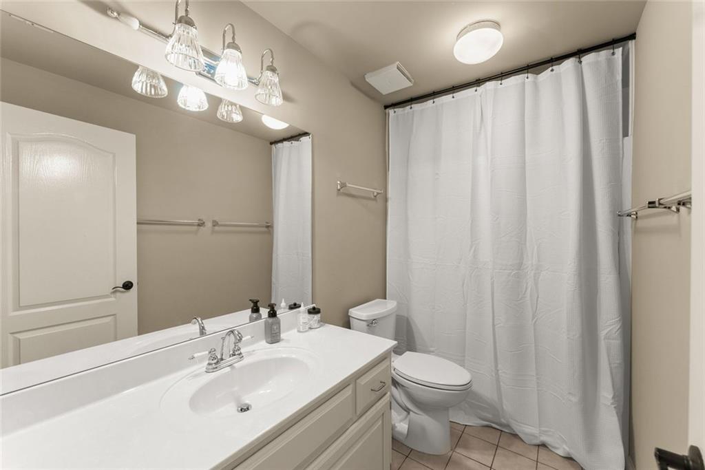 4512 Northampton