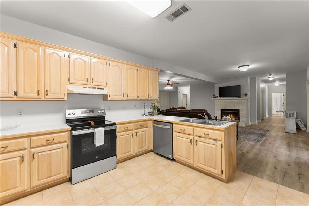 4512 Northampton
