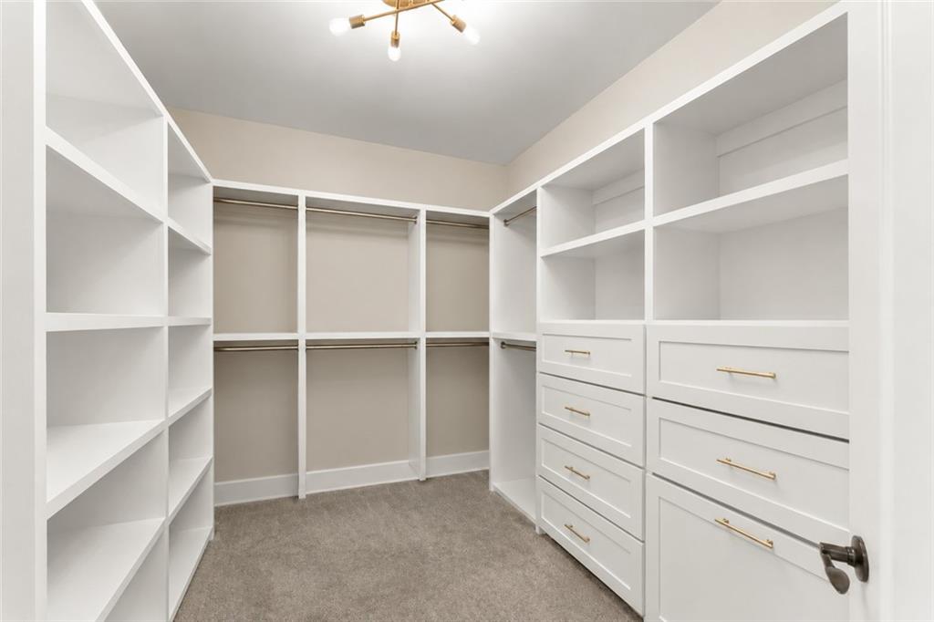 4512 Northampton