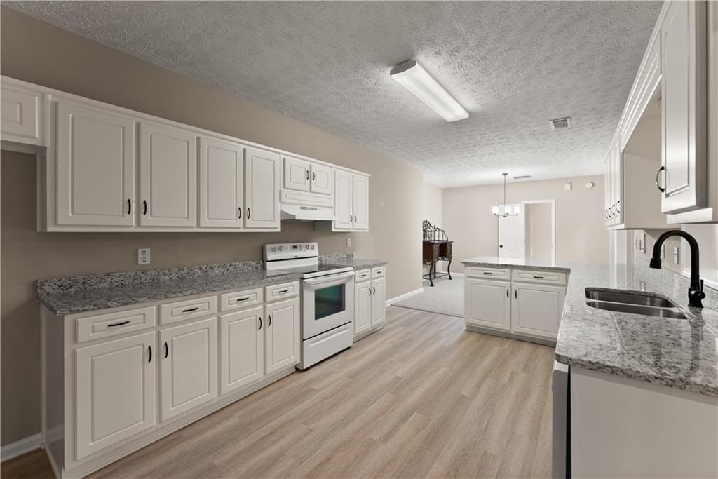 1194 Foster Road