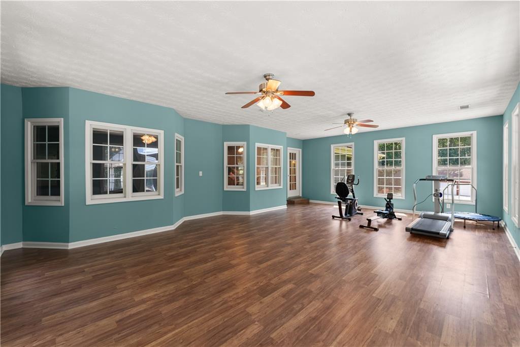 1194 Foster Road
