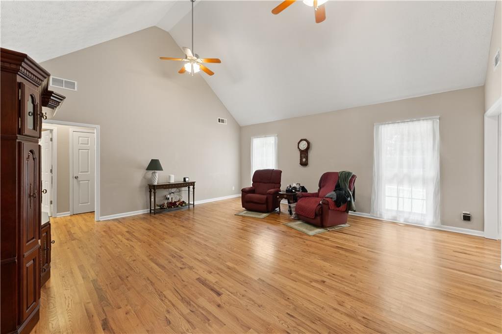 1194 Foster Road
