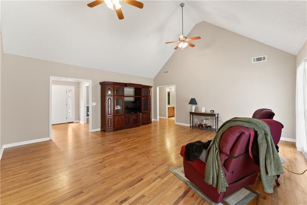 1194 Foster Road