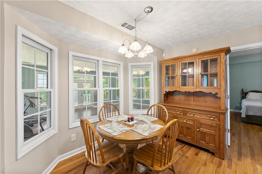 1194 Foster Road