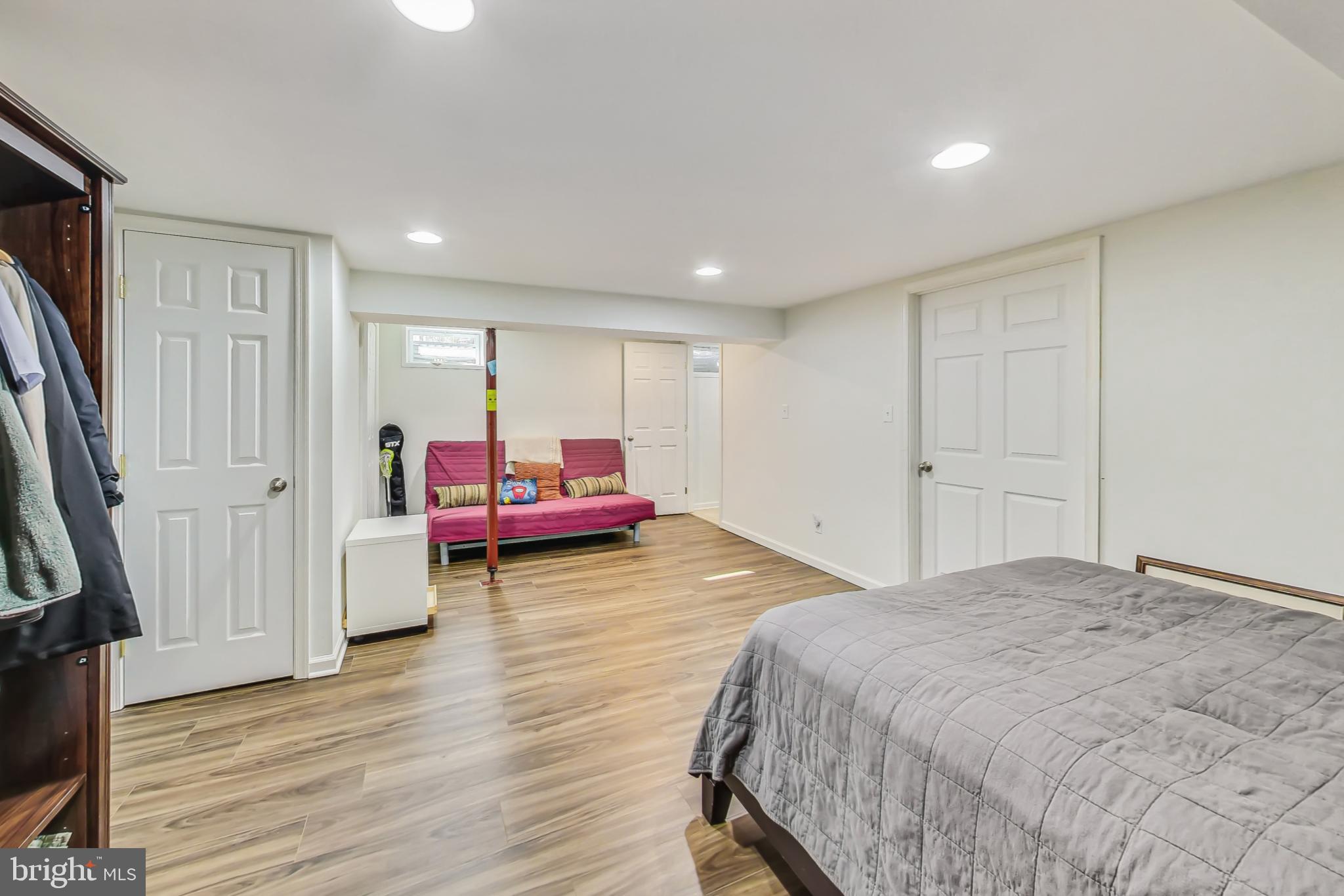 1645 ISABELLA COURT