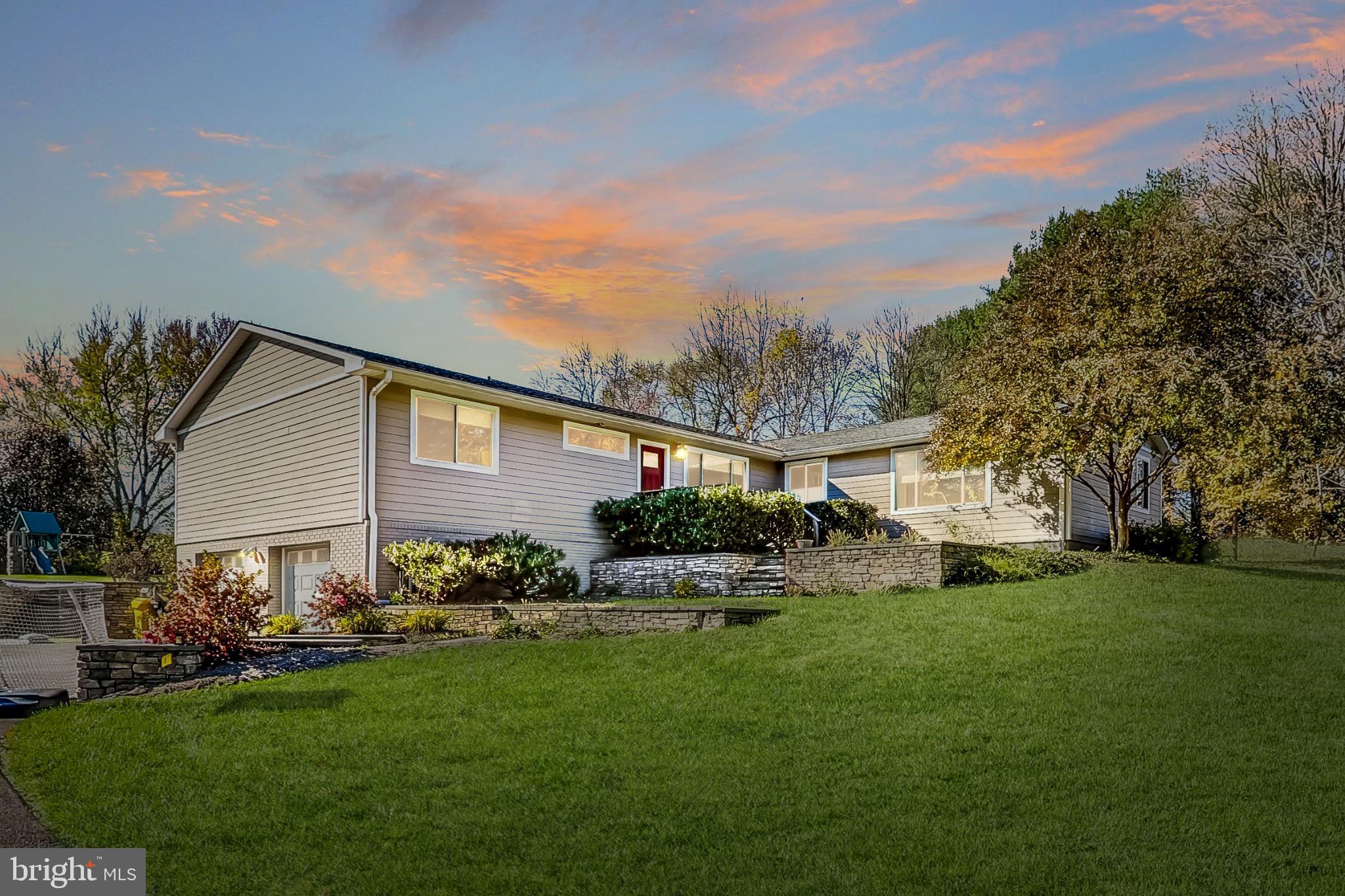 1645 ISABELLA COURT