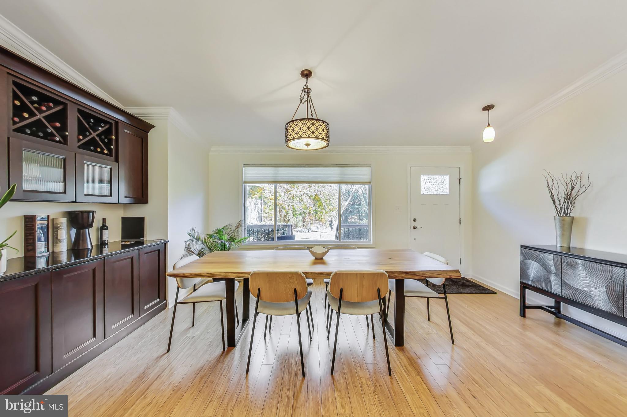 1645 ISABELLA COURT