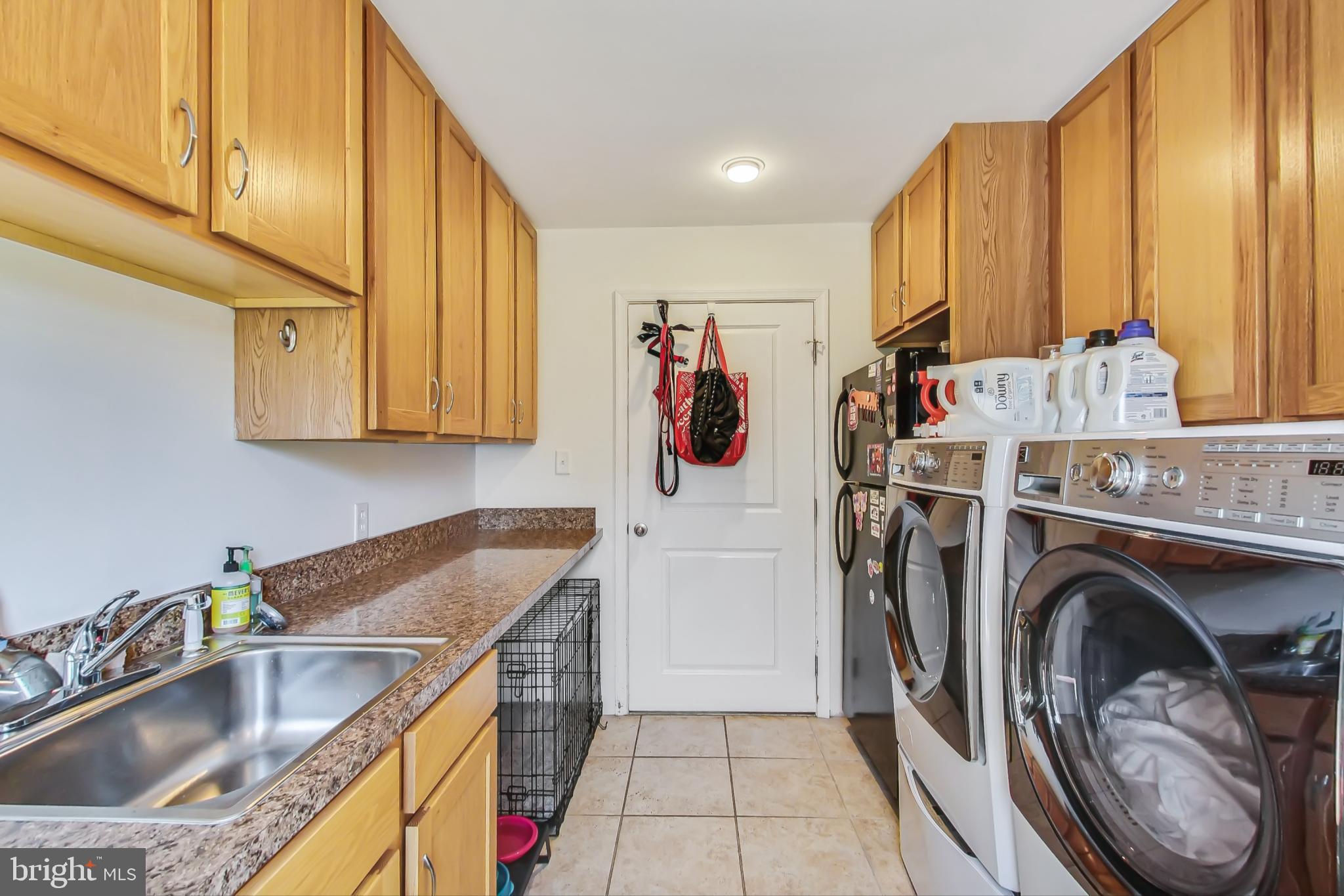 1645 ISABELLA COURT