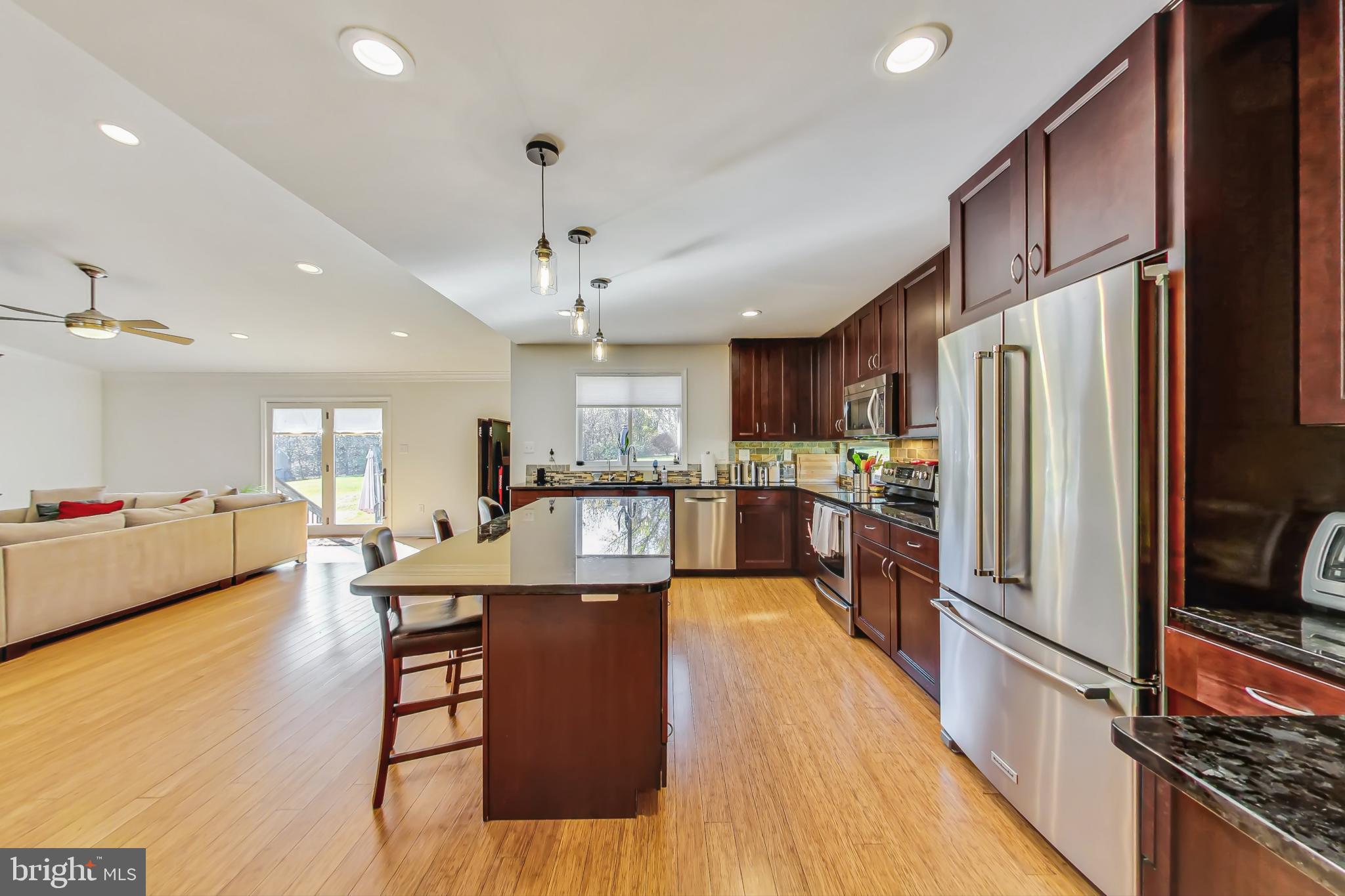 1645 ISABELLA COURT
