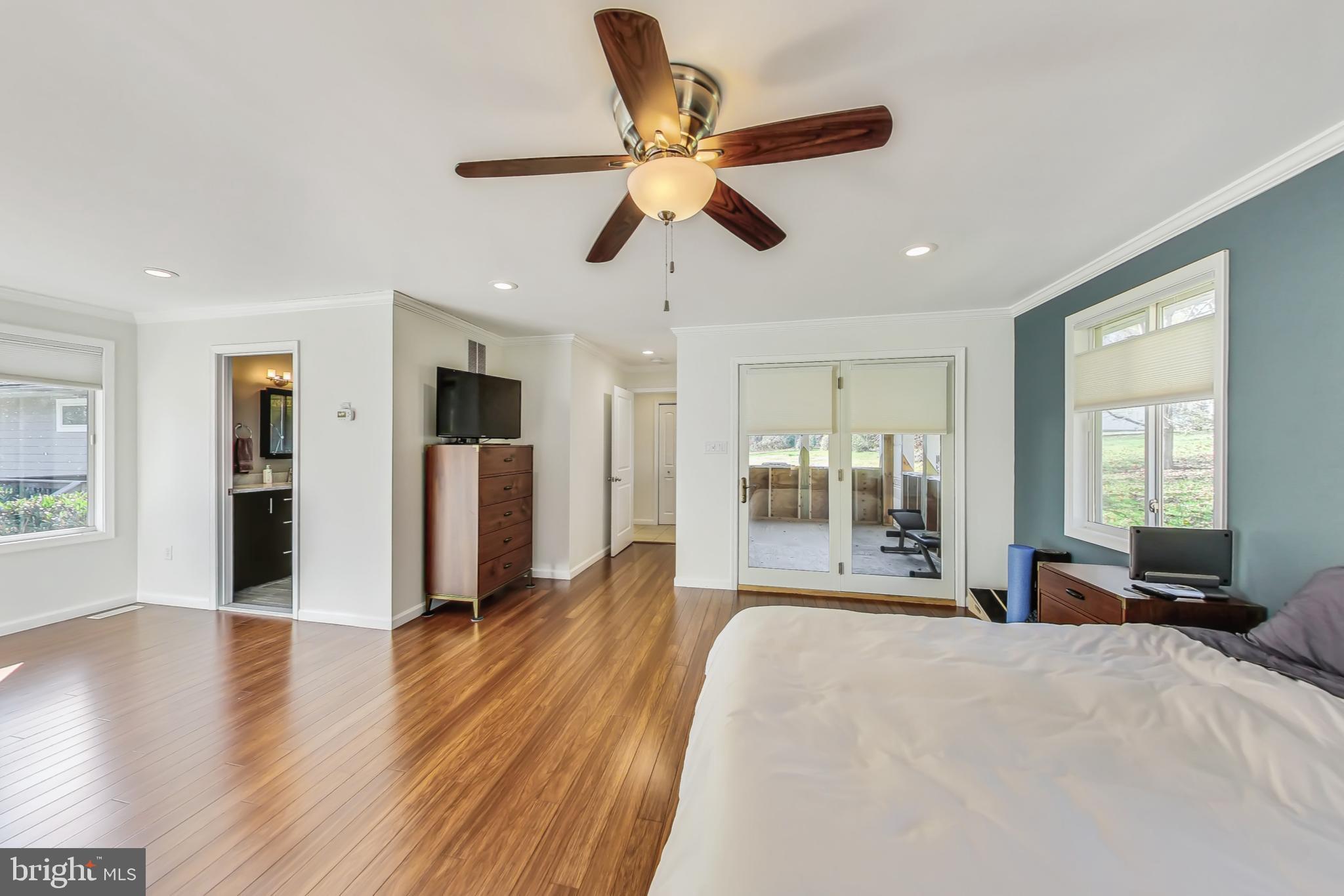 1645 ISABELLA COURT