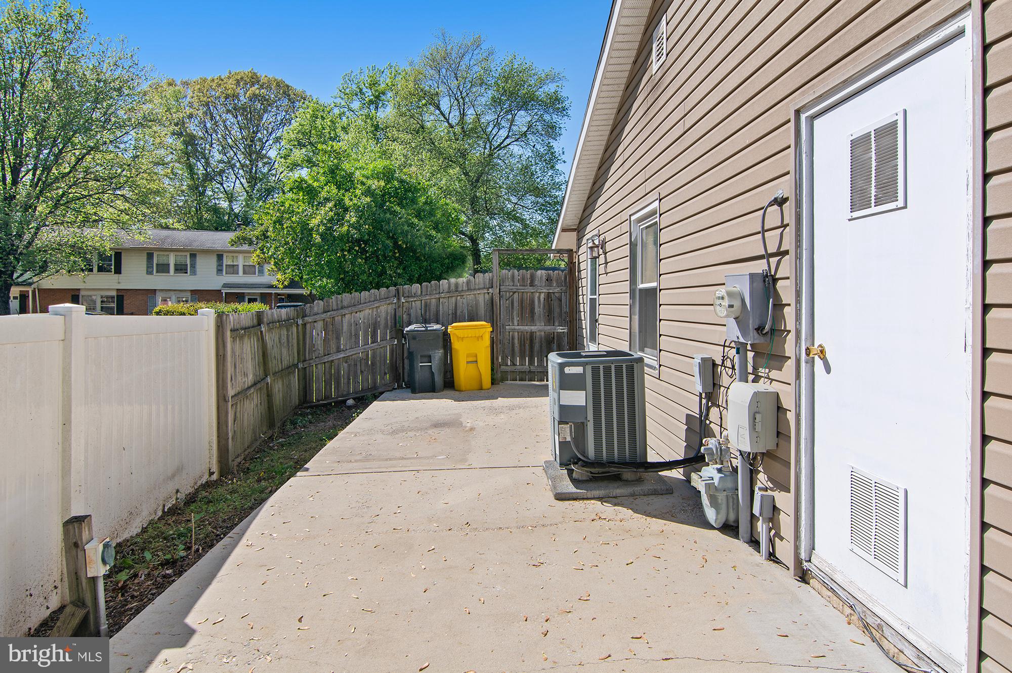 639 CADBURY DRIVE