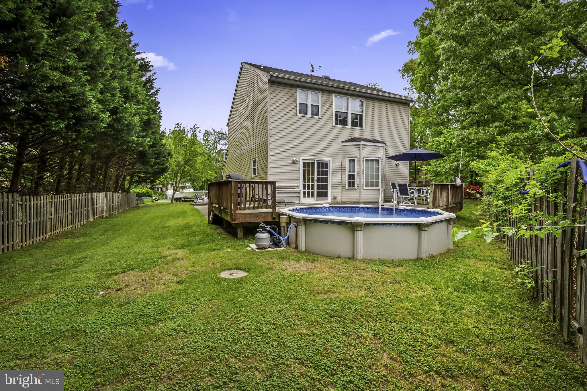 916 FOREST ROAD