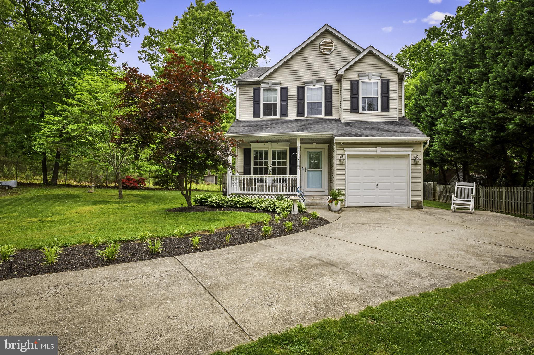 916 FOREST ROAD