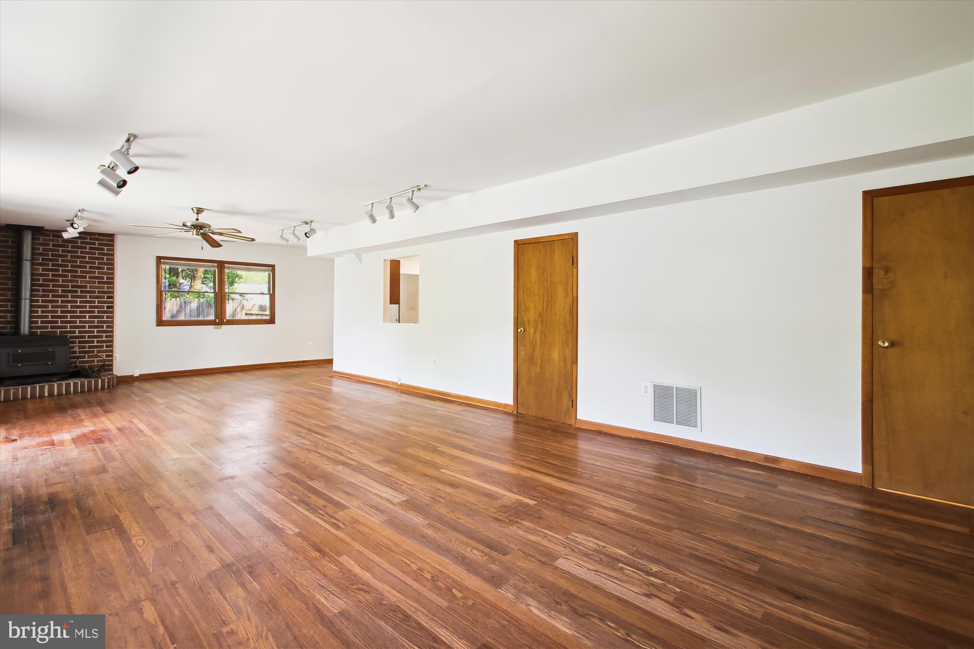 1312 HALLOCK DRIVE