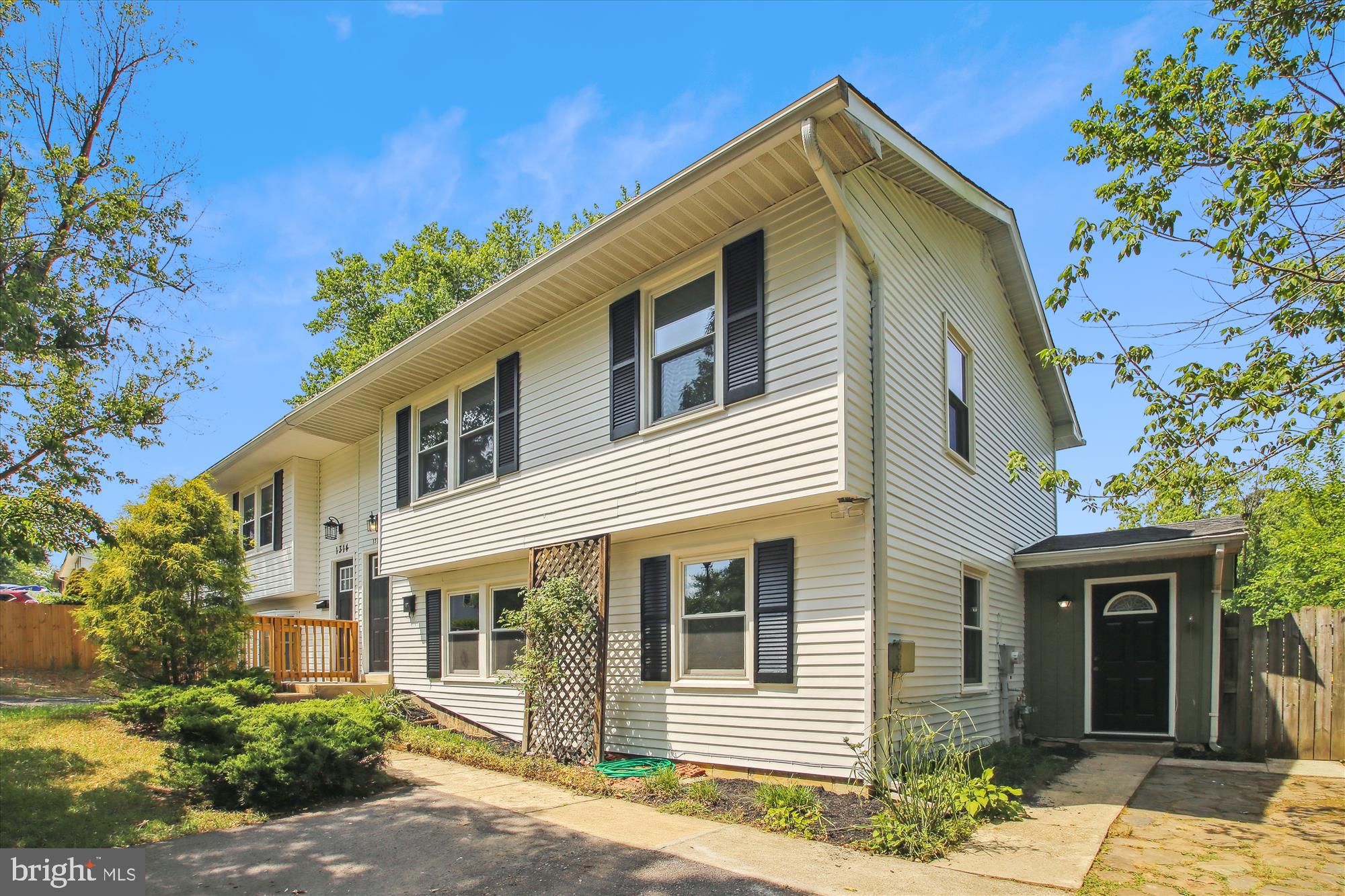 1312 HALLOCK DRIVE