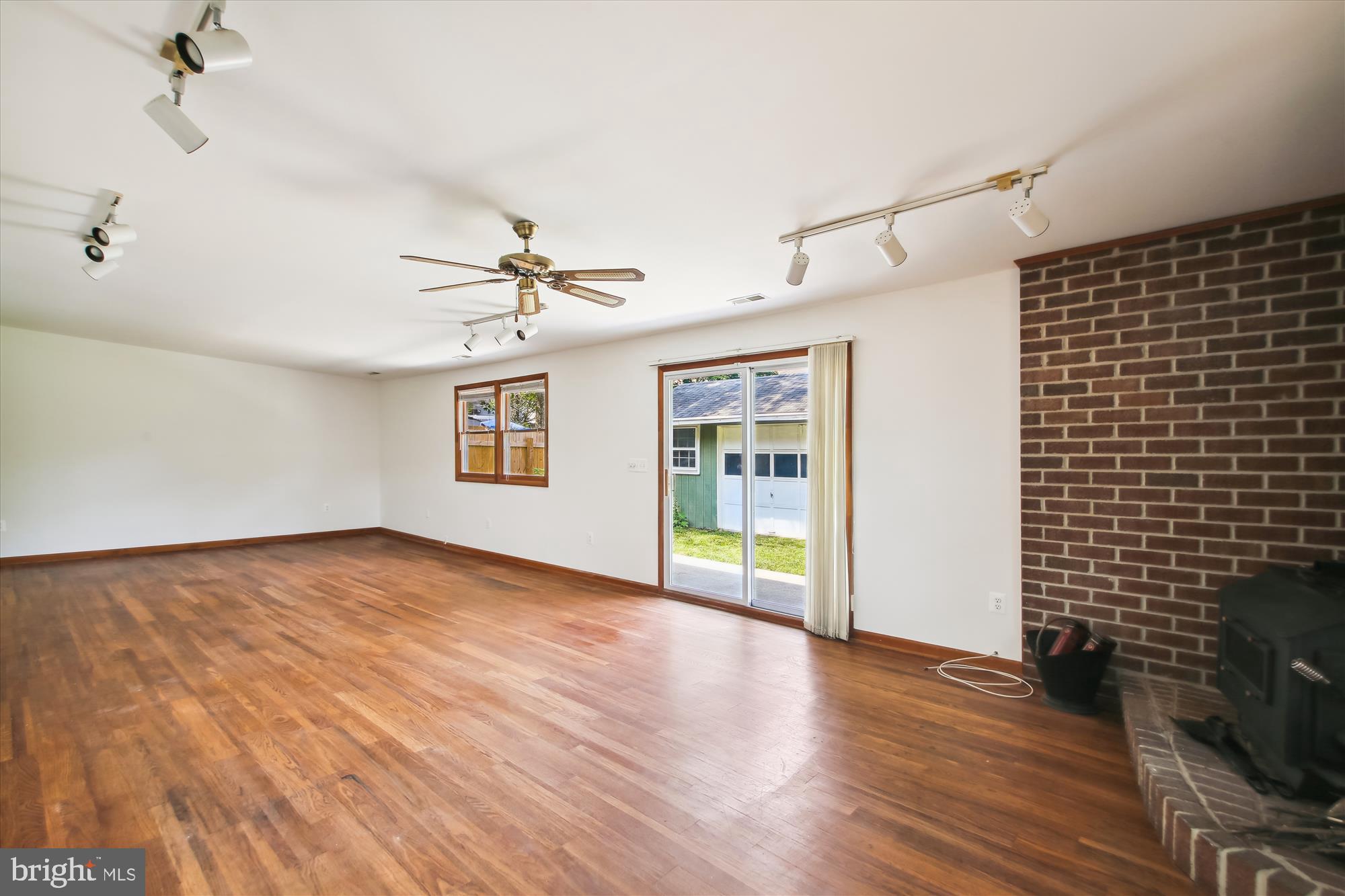 1312 HALLOCK DRIVE