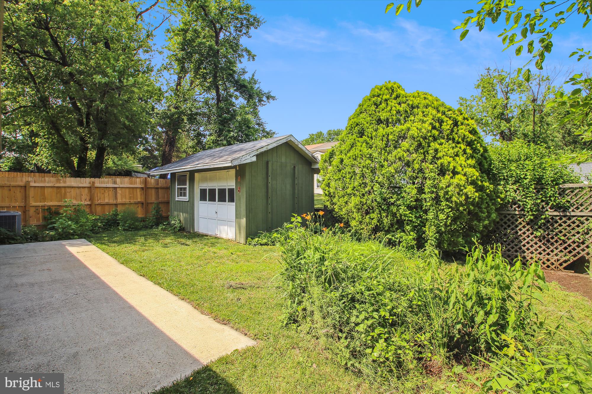 1312 HALLOCK DRIVE