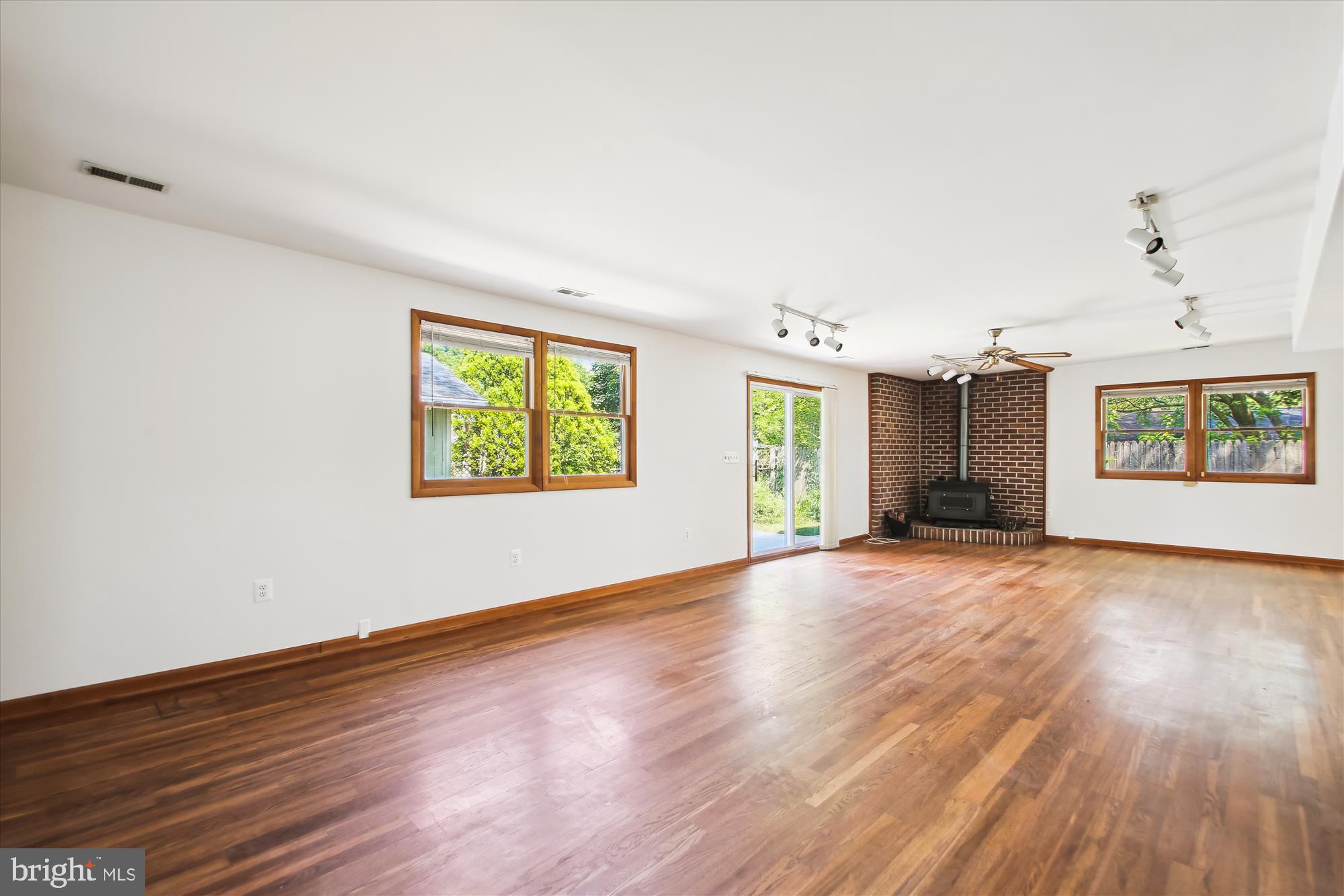 1312 HALLOCK DRIVE