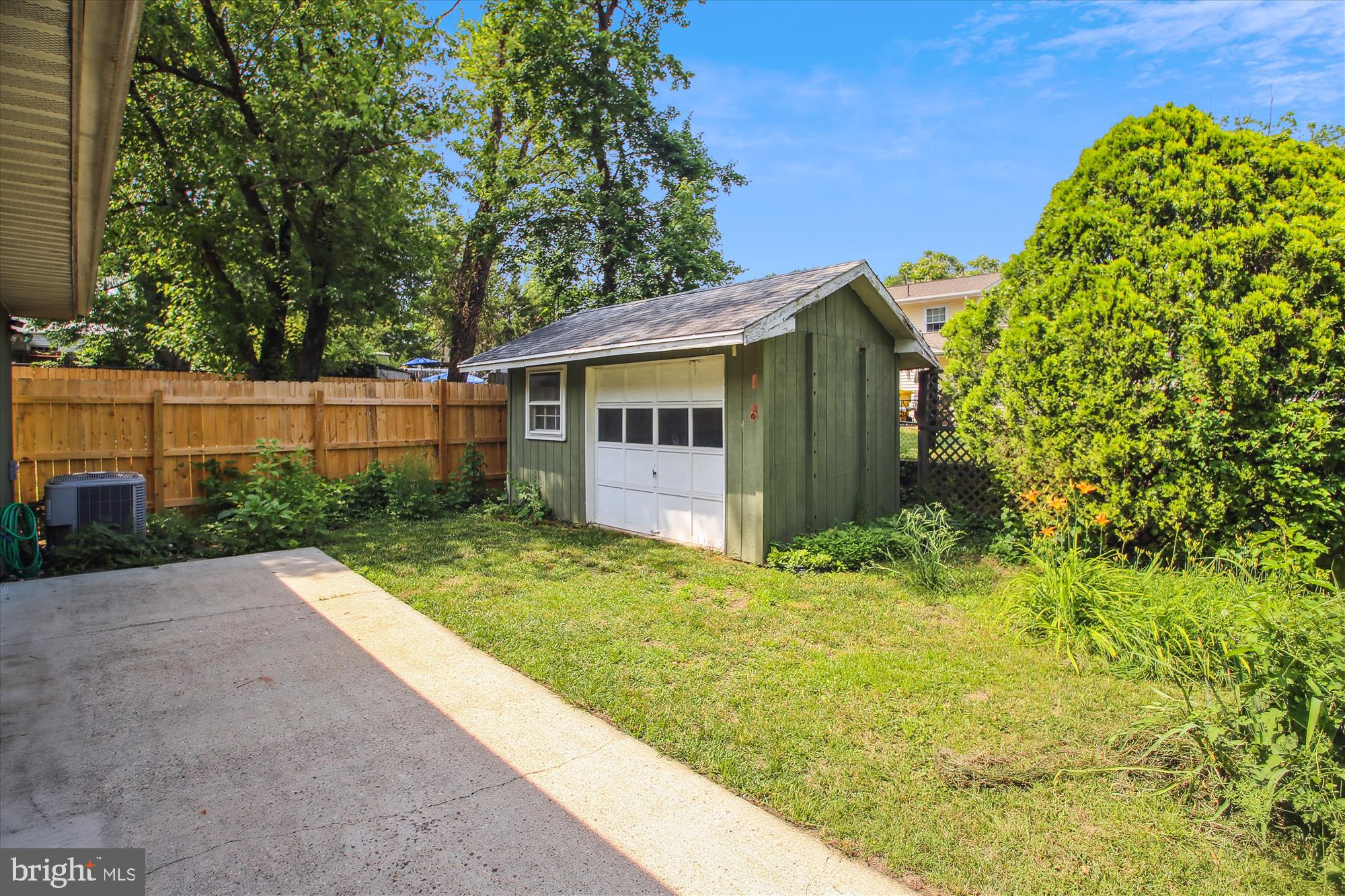 1312 HALLOCK DRIVE