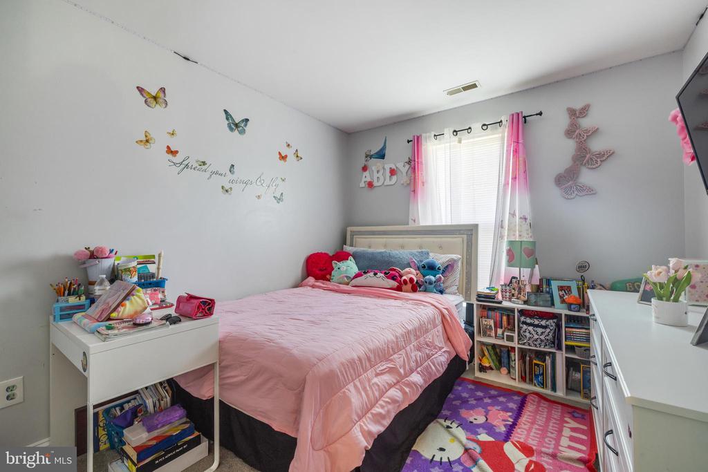 1804 GOLDSBOROUGH LANE