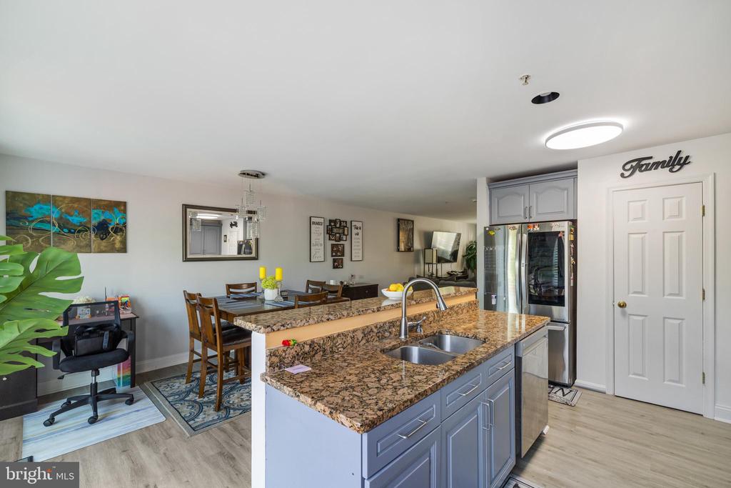 1804 GOLDSBOROUGH LANE