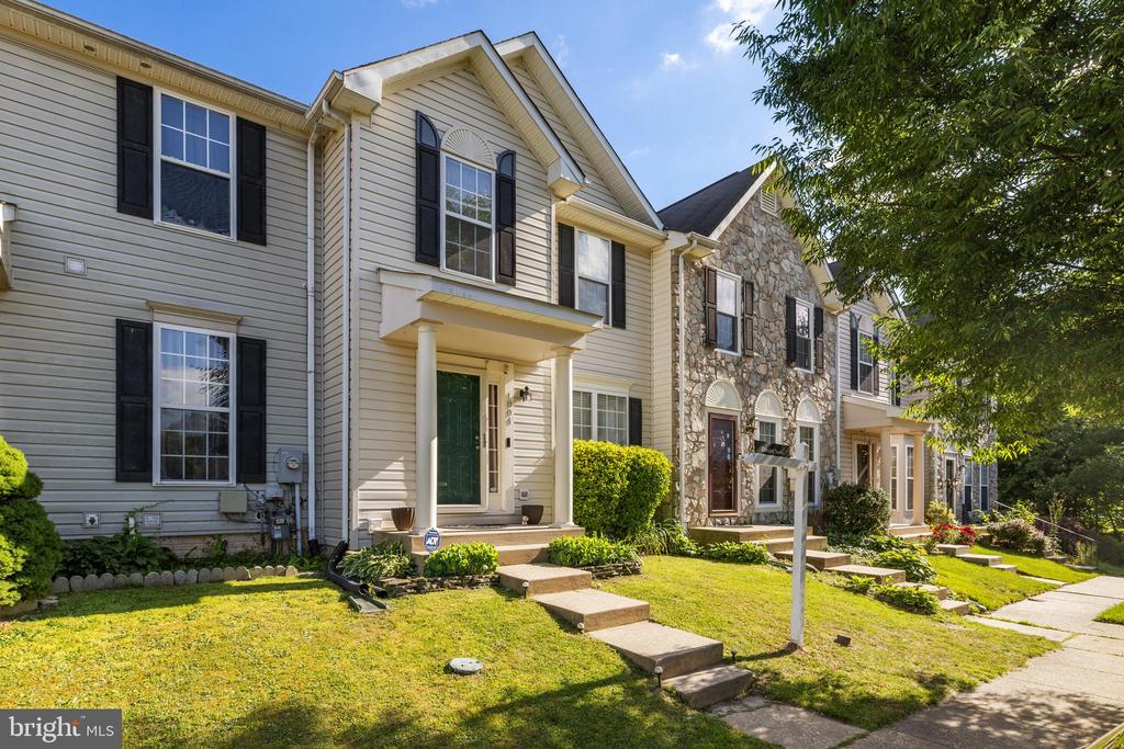 1804 GOLDSBOROUGH LANE
