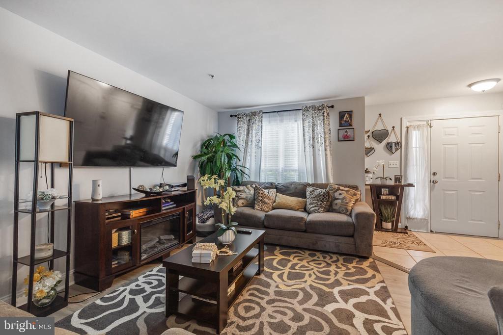 1804 GOLDSBOROUGH LANE