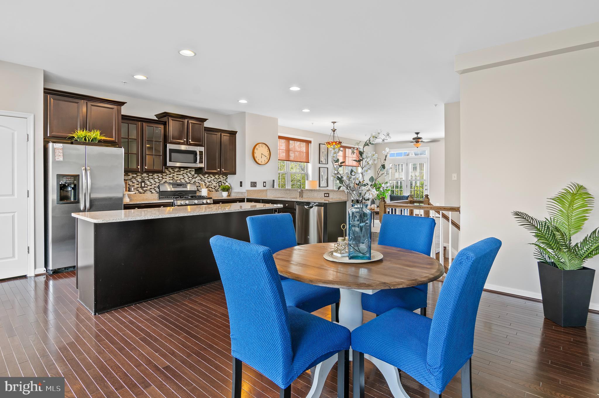 1132 CARINOSO CIRCLE