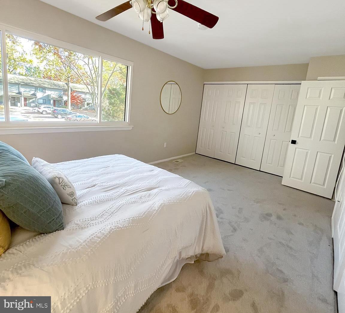 1052 CEDAR RIDGE COURT