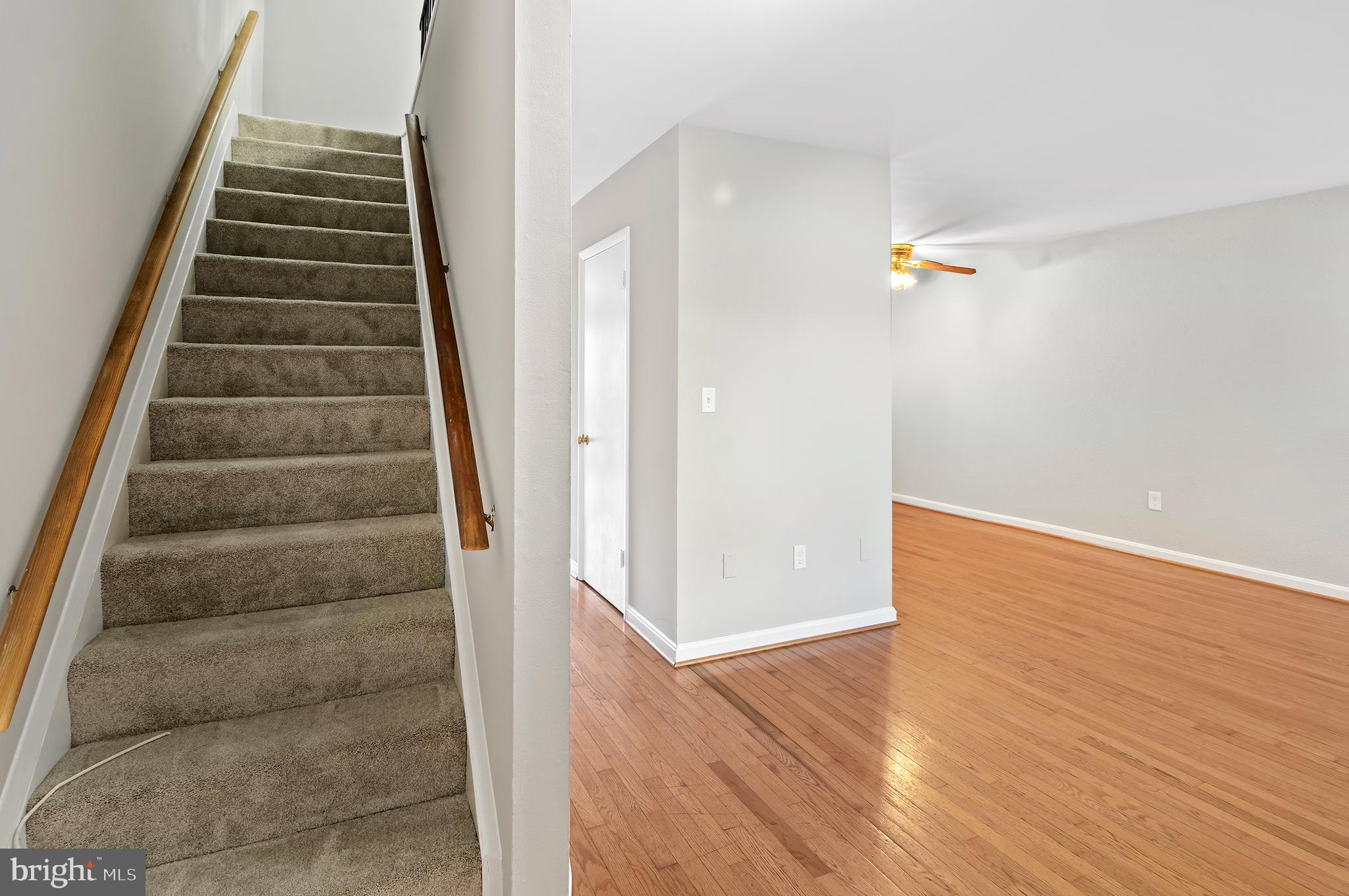 1052 CEDAR RIDGE COURT