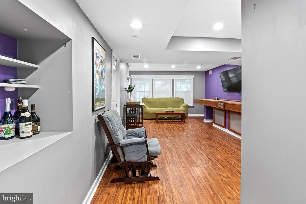 7224 MOCKINGBIRD CIRCLE