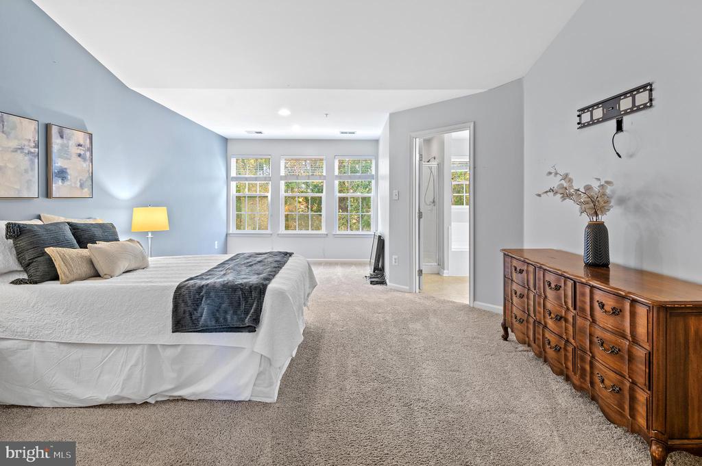 7224 MOCKINGBIRD CIRCLE