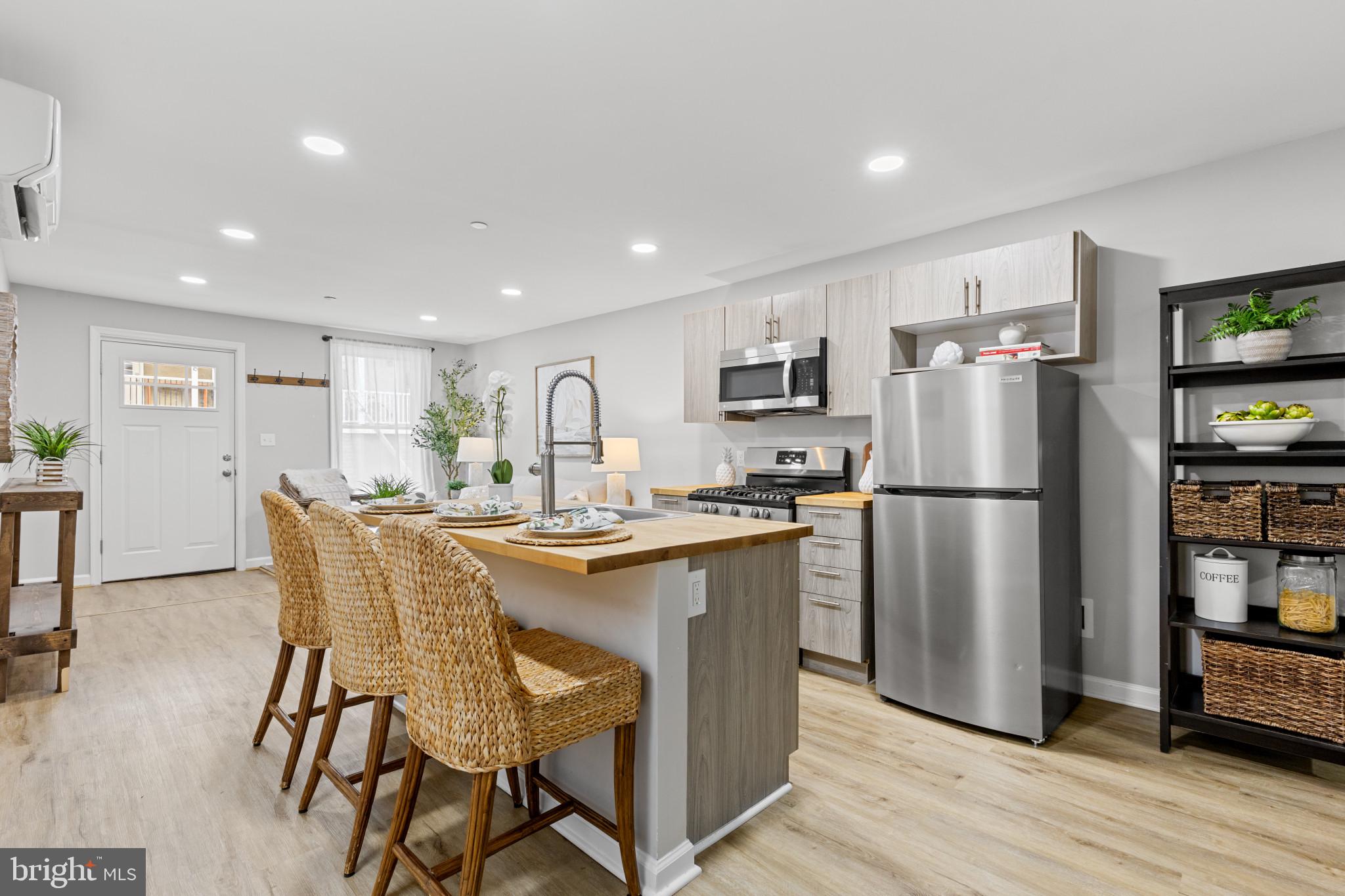 17 LAFAYETTE AVENUE