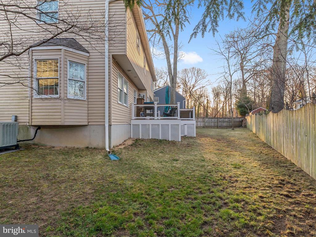 412 IDLEOAK COURT