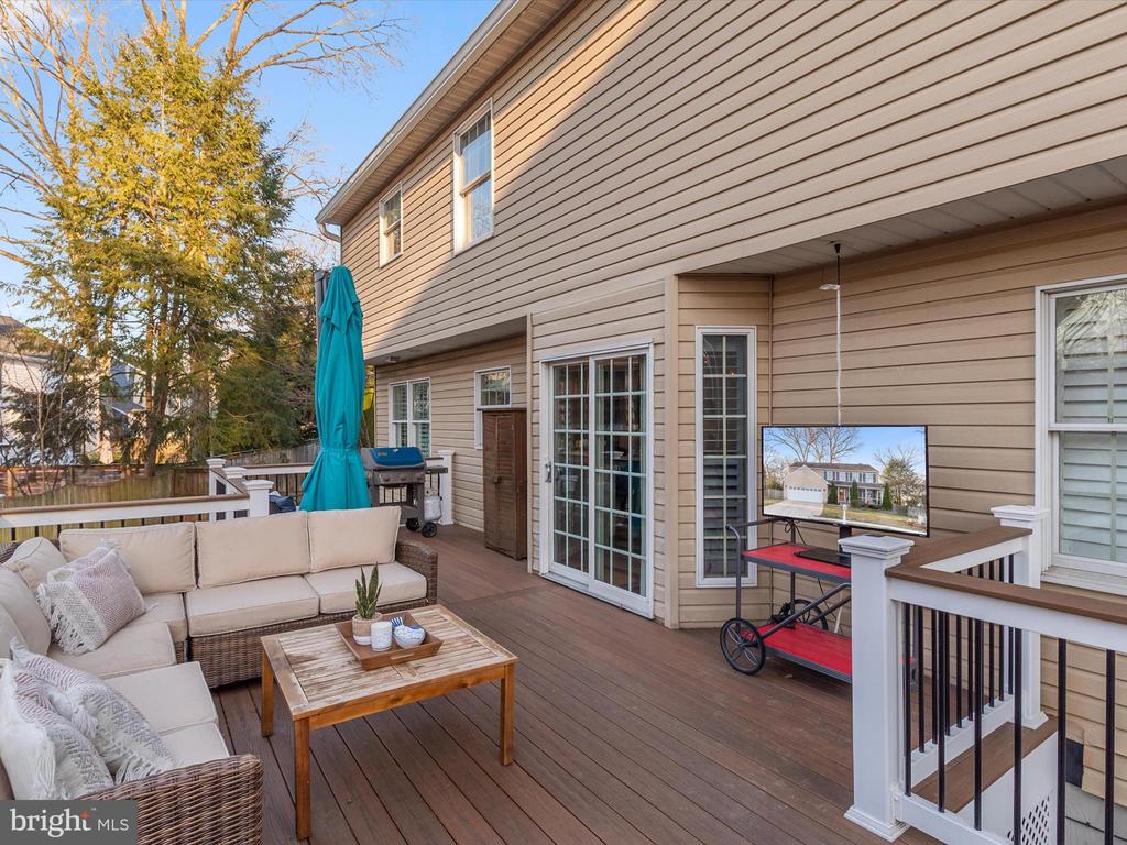 412 IDLEOAK COURT