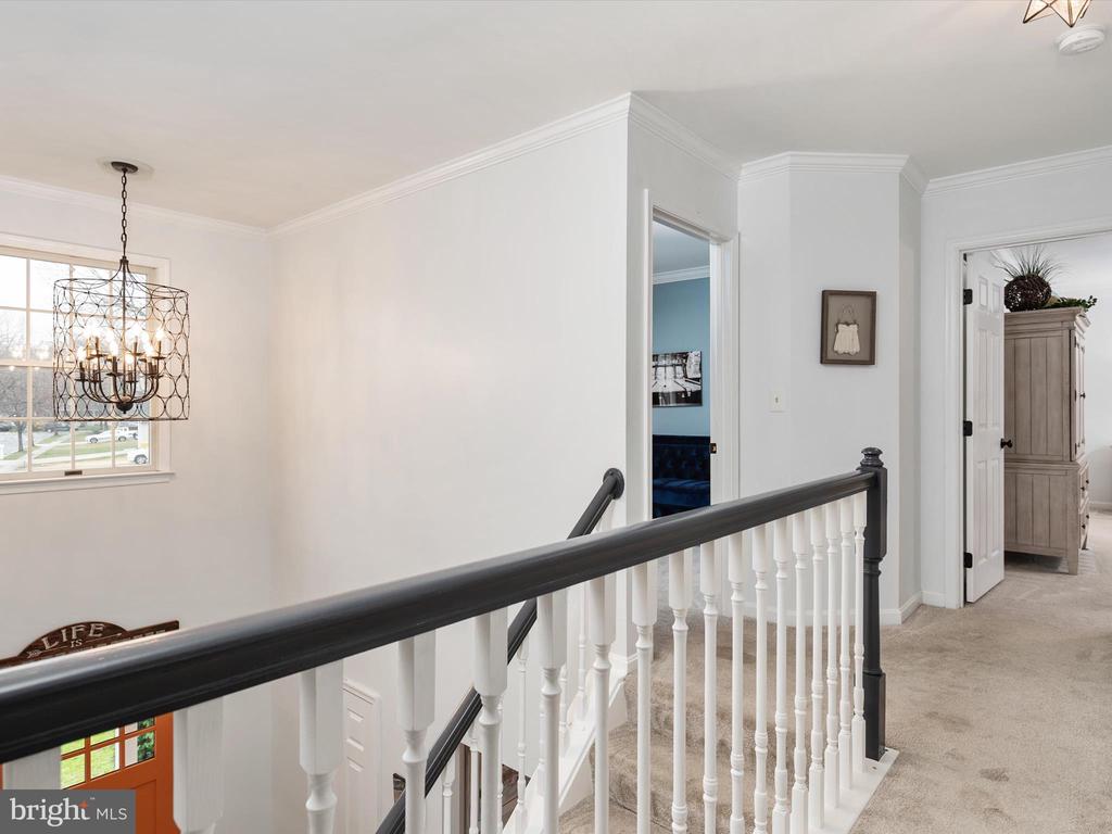 412 IDLEOAK COURT