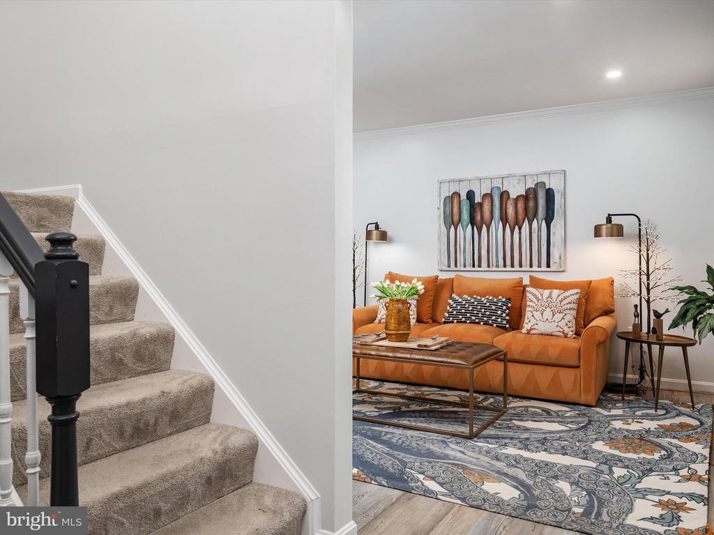 412 IDLEOAK COURT