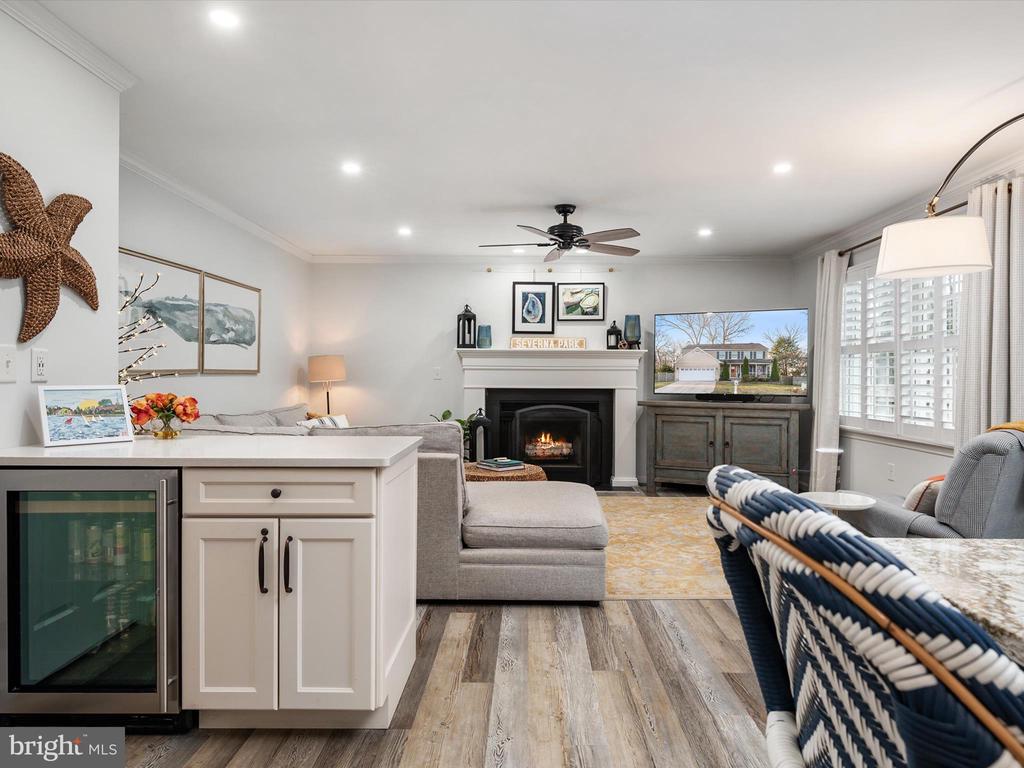 412 IDLEOAK COURT