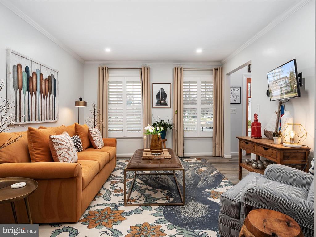 412 IDLEOAK COURT