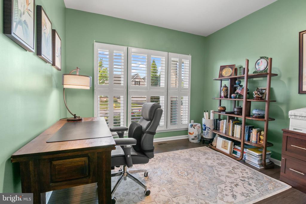 3058 SUNNY RIDGE DRIVE
