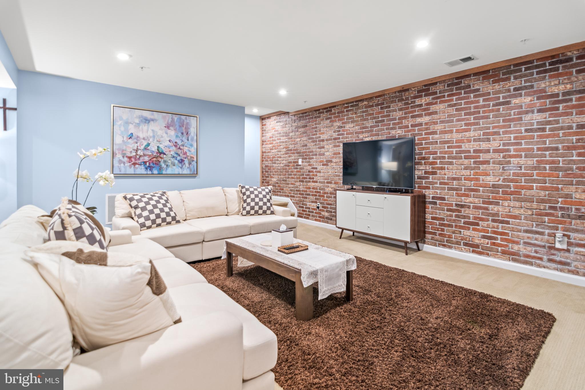 3058 SUNNY RIDGE DRIVE