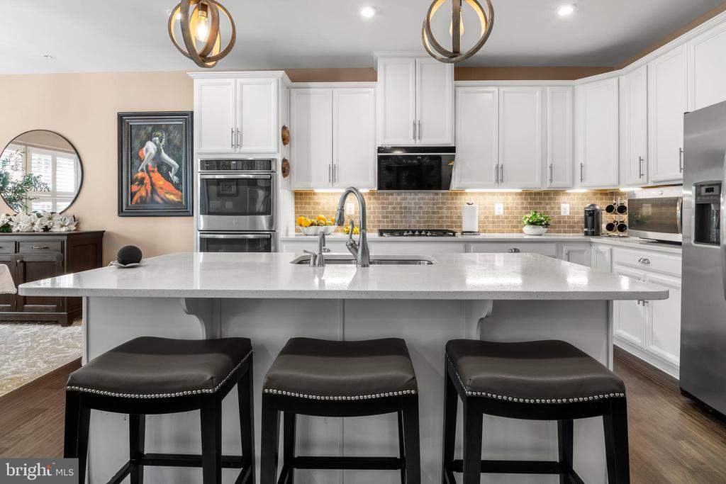 3058 SUNNY RIDGE DRIVE
