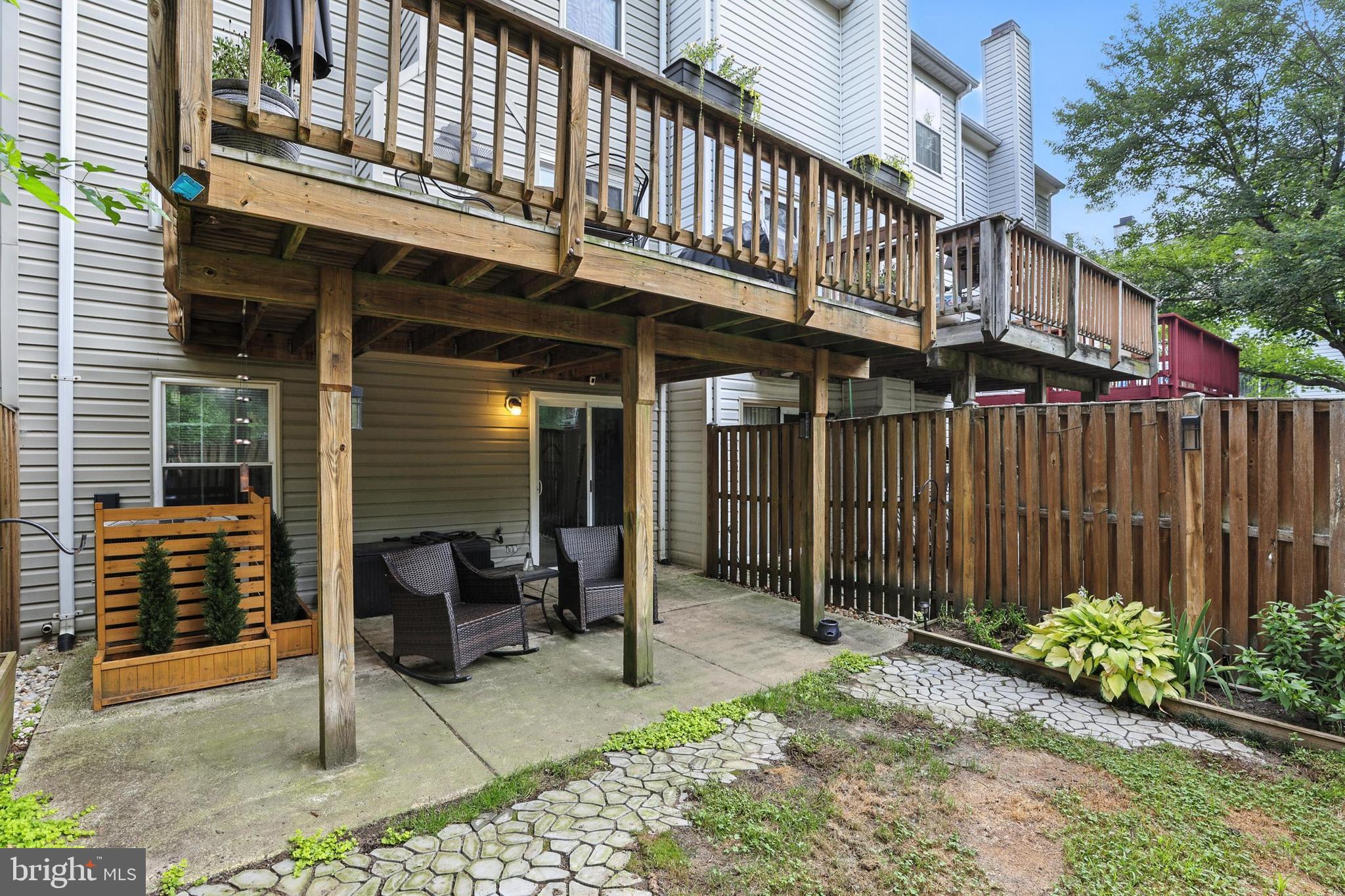 1504 ASHBURNHAM DRIVE