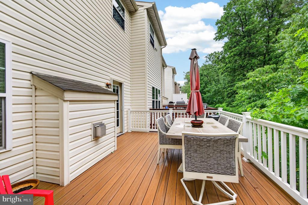 7286 STALLINGS DRIVE