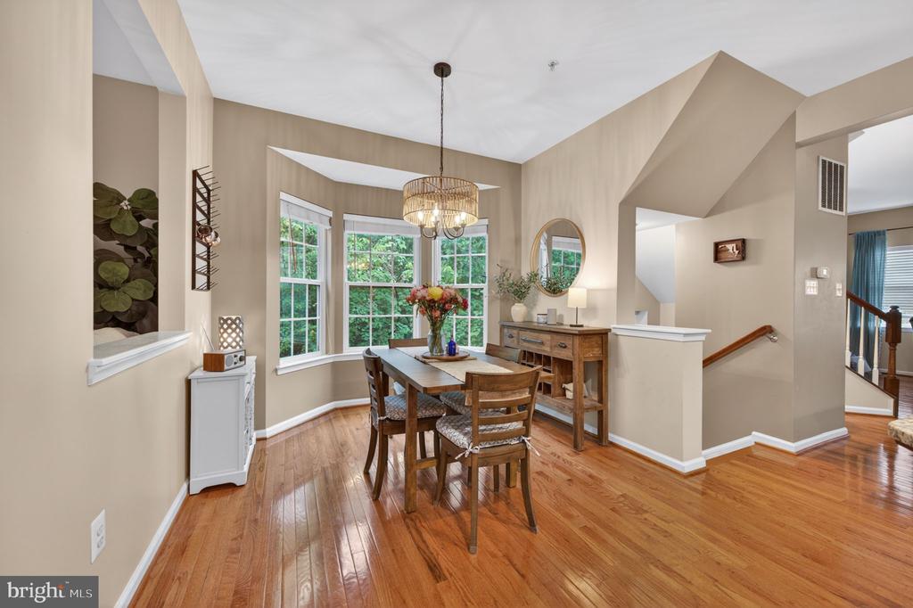 7286 STALLINGS DRIVE