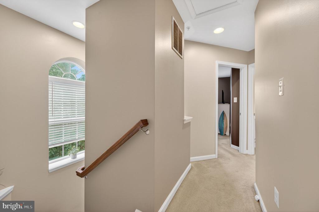 7286 STALLINGS DRIVE