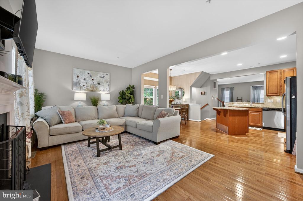 7286 STALLINGS DRIVE
