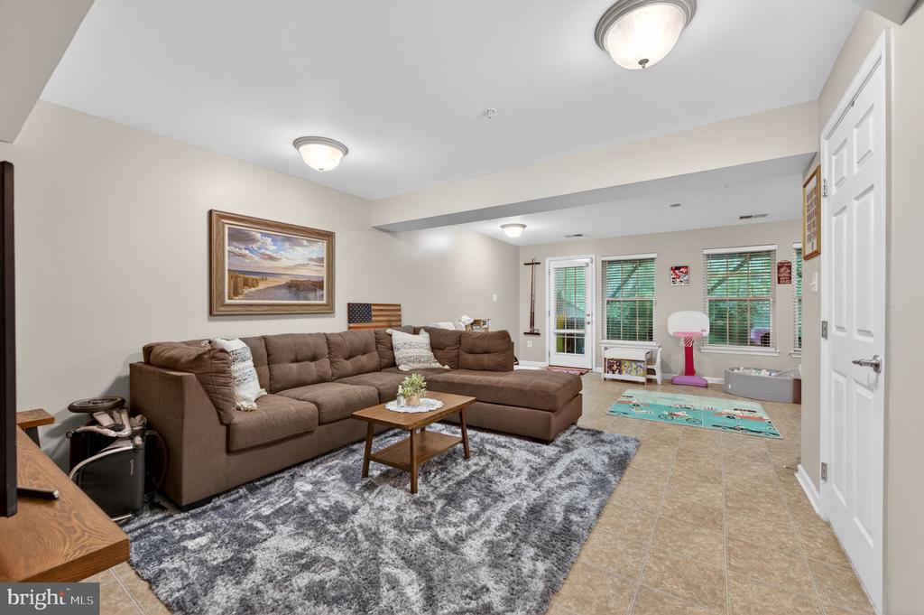 7286 STALLINGS DRIVE
